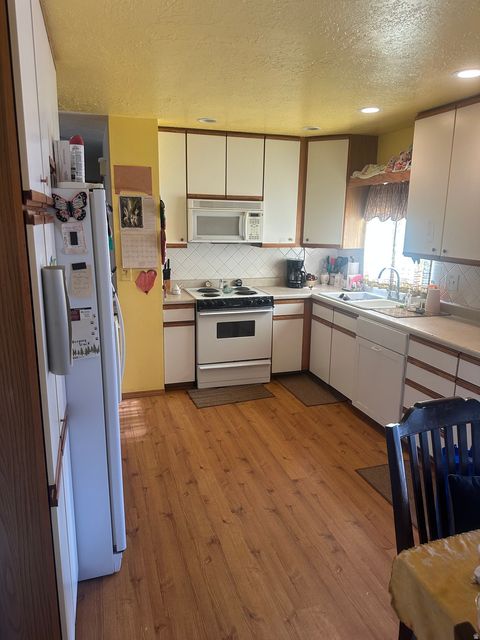 Tiny photo for 654 W 550 N, Clearfield, UT 84015 (MLS # 2130343)