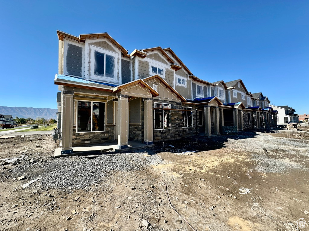 *NEW* townhome near Firefly Park with estimated completion at the end of OCTOBER! Main level features 9' ceilings, LVP flooring, and an open layout with a bright great room. Kitchen includes white cabinets, granite countertops, pantry, and a large island. Upstairs offers 3 bedrooms, spacious primary suite with tray ceiling, separate tub/shower, enclosed water closet, walk-in closet, and a bonus office/reading nook. Builder + lender incentives: 3% toward closing costs plus $1,500 with preferred lender. *Some pictures are of a similar unit with same selections