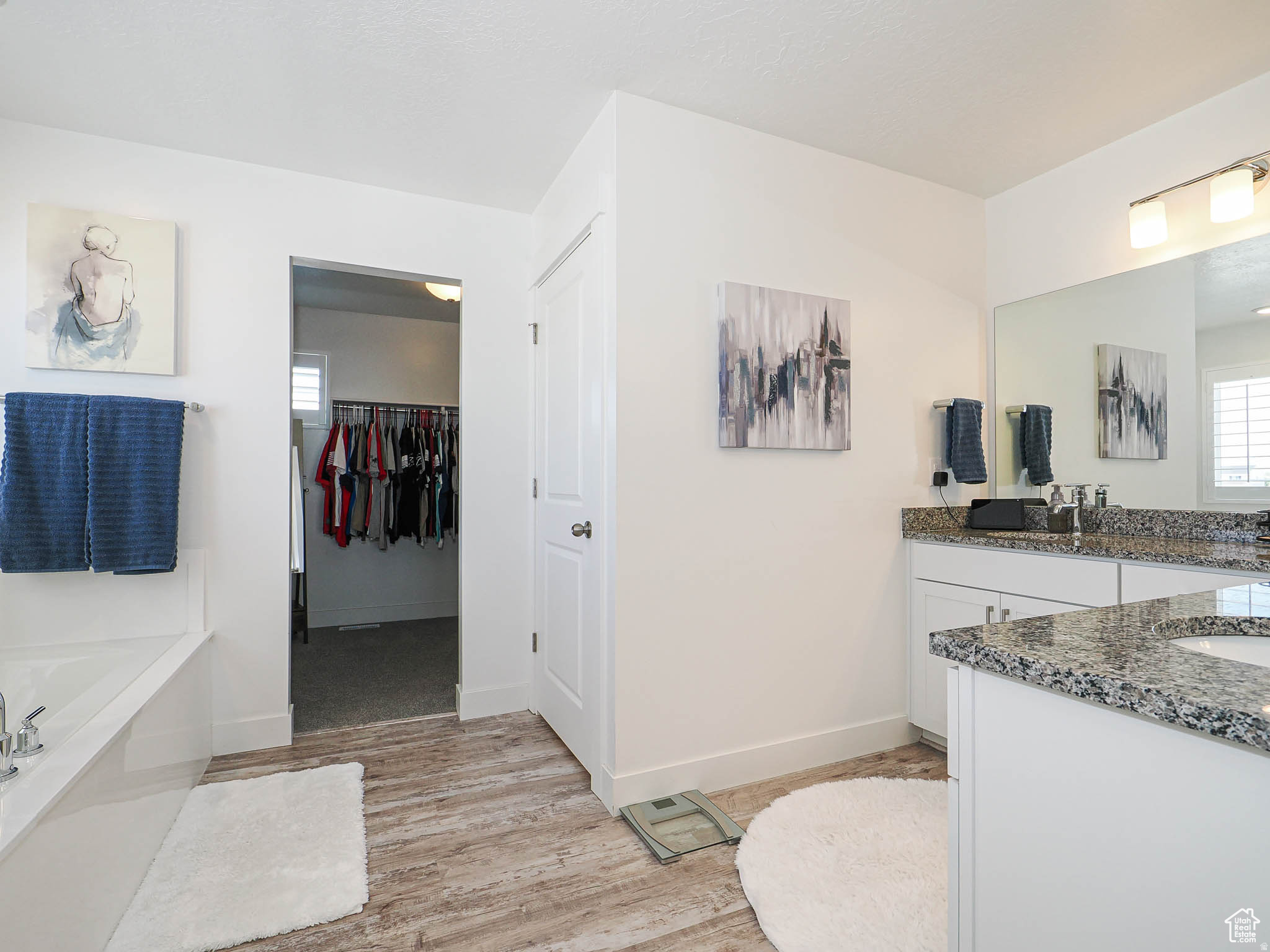 SHORELINE WEST - Residential