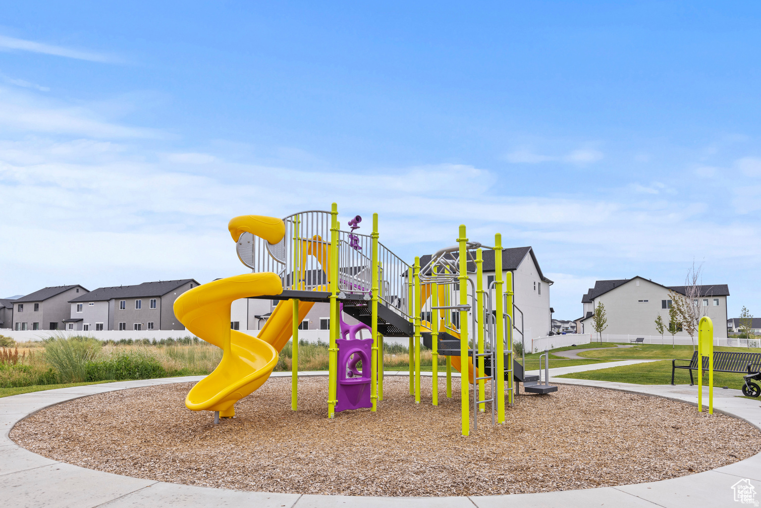 SHORELINE WEST - Residential