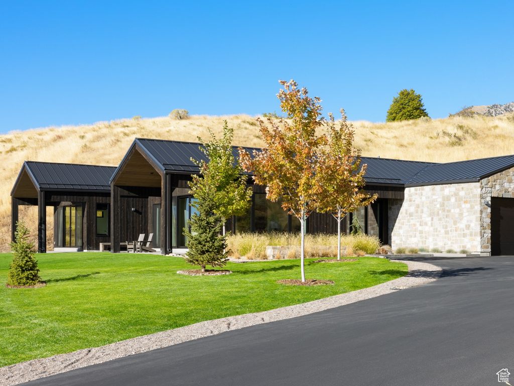 Photo of 1647 E QUAIL CANYON DR, Logan, UT 84321 (MLS # 2117298)