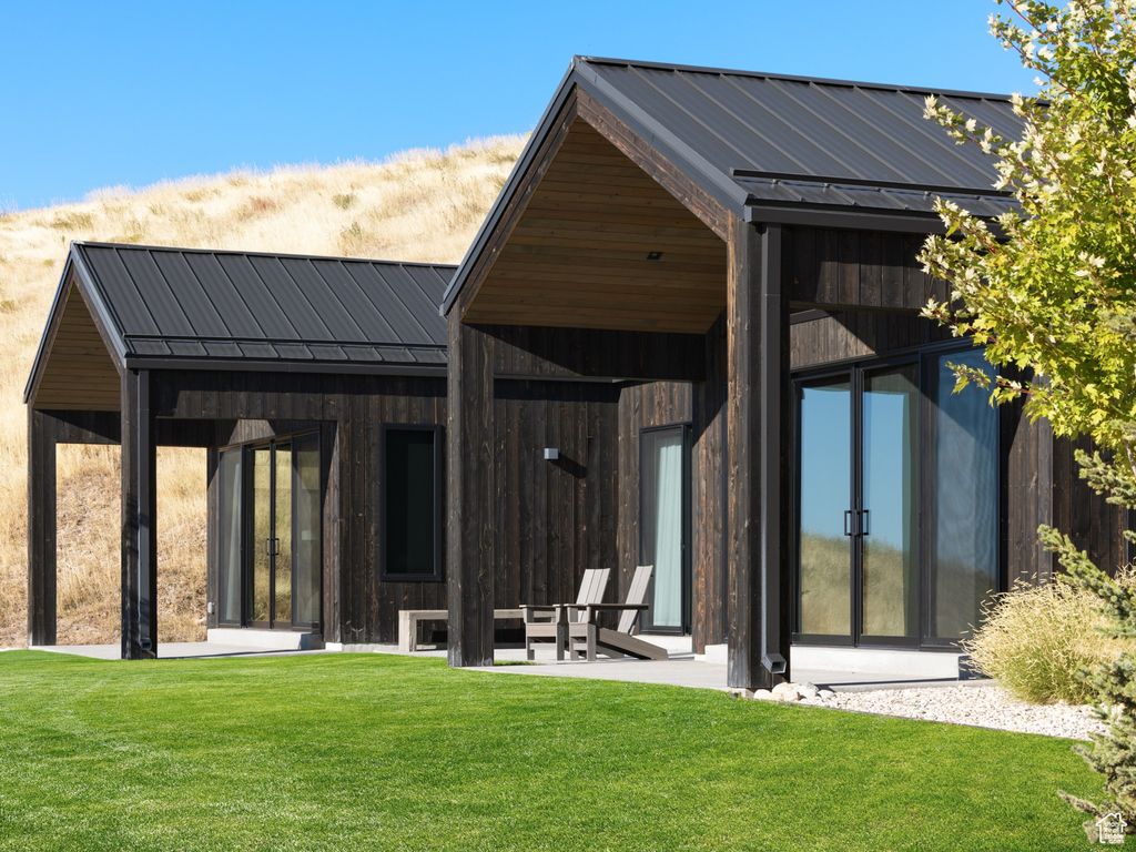 Photo of 1647 E QUAIL CANYON DR, Logan, UT 84321 (MLS # 2117298)