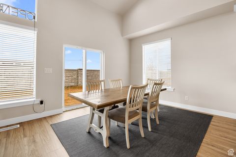 Tiny photo for 525 N 1750 W, Mapleton, UT 84664 (MLS # 2125783)