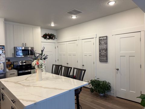 Tiny photo for 2784 E FOSTORIA ALY N, Eagle Mountain, UT 84005 (MLS # 2158895)