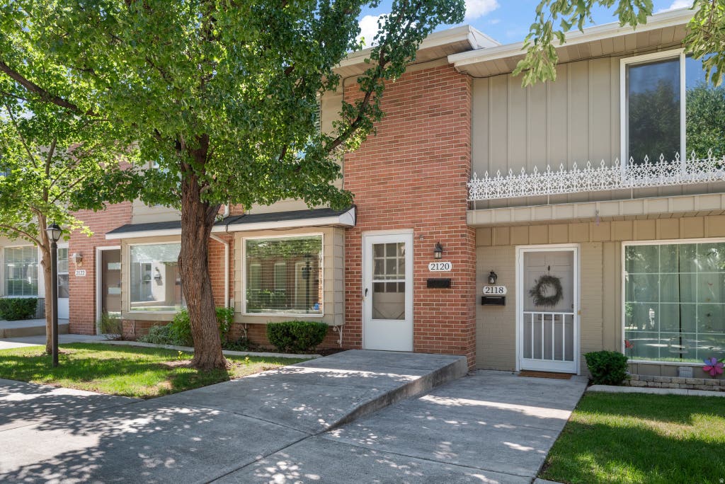 Photo of 2120 E GEORGETOWN SQ, Millcreek, UT 84109 (MLS # 2171907)