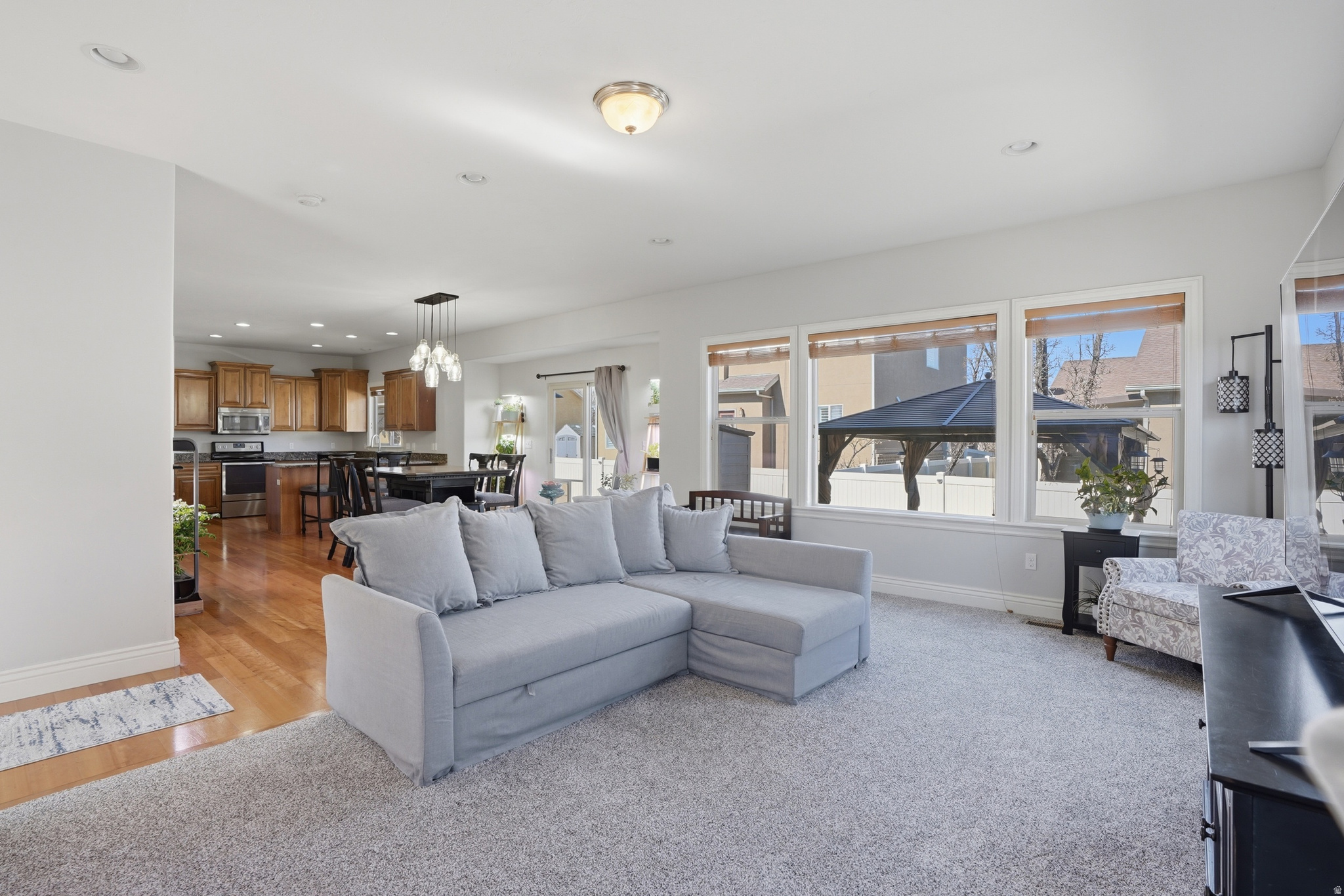 MEADOWS - Residential