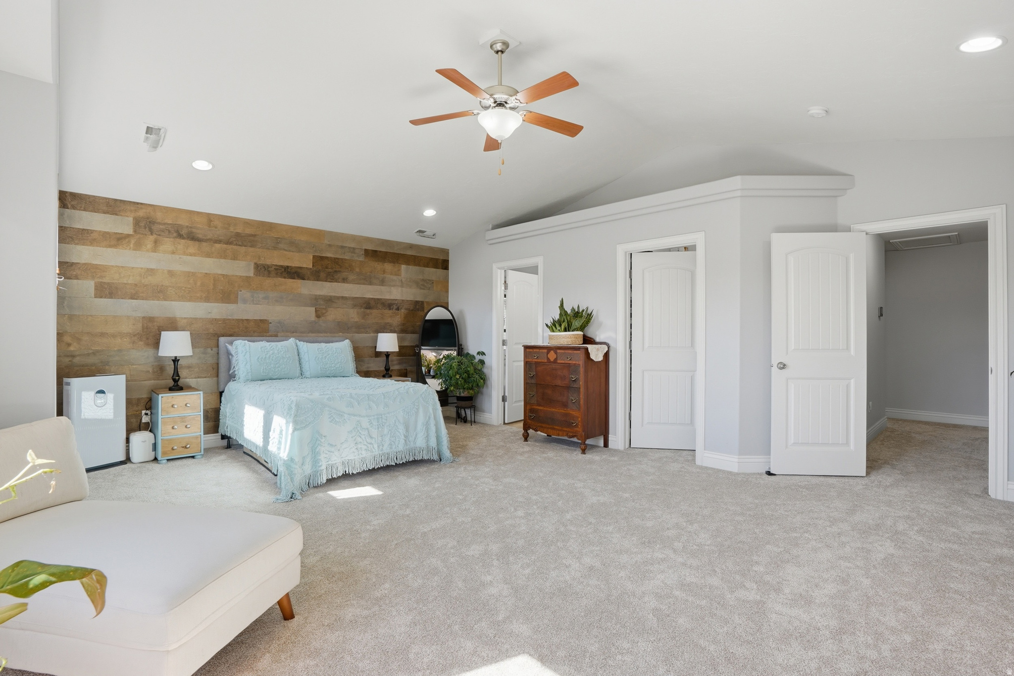 MEADOWS - Residential