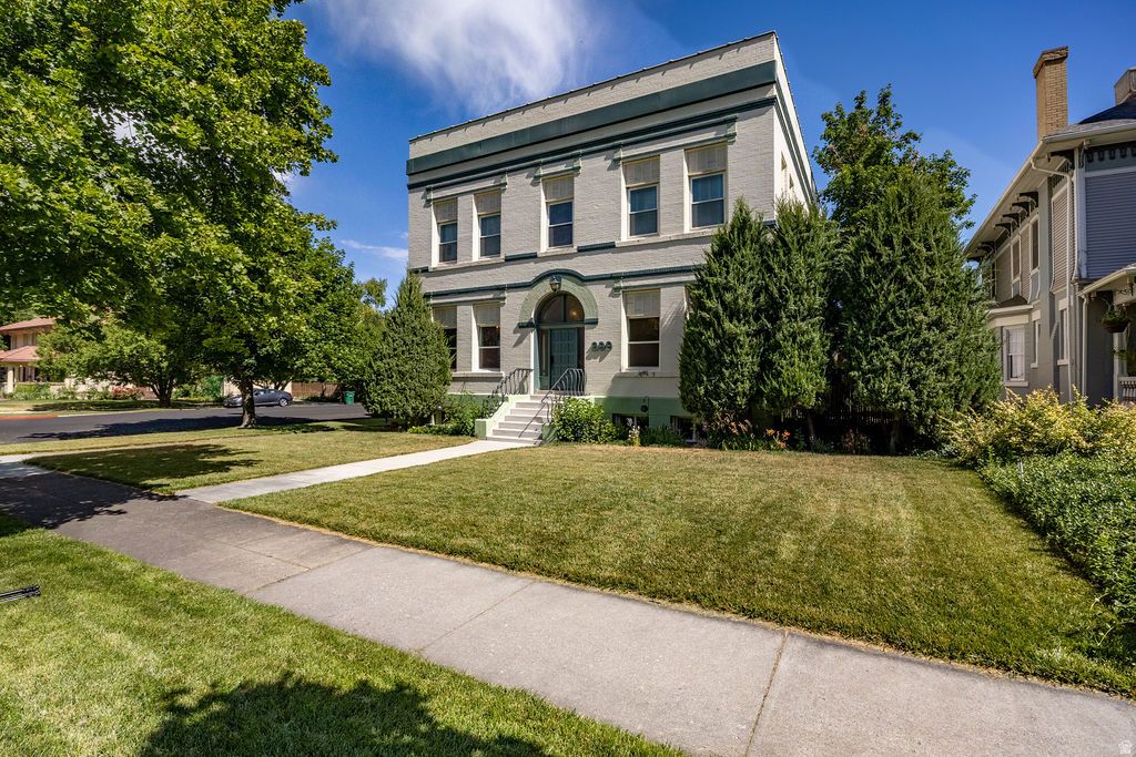 Photo of 299 W CENTER ST #2, Logan, UT 84321 (MLS # 2169348)