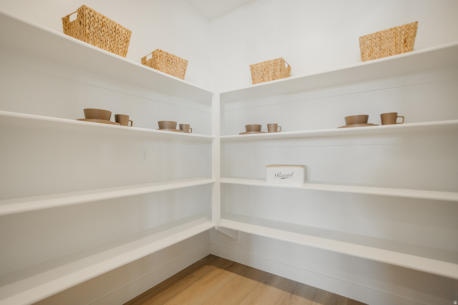 WILLOW ESTATES - Residential