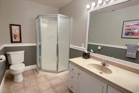 Tiny photo for 1653 E CRESCENT VIEW CIRCLE CIR, Sandy, UT 84092 (MLS # 2137923)