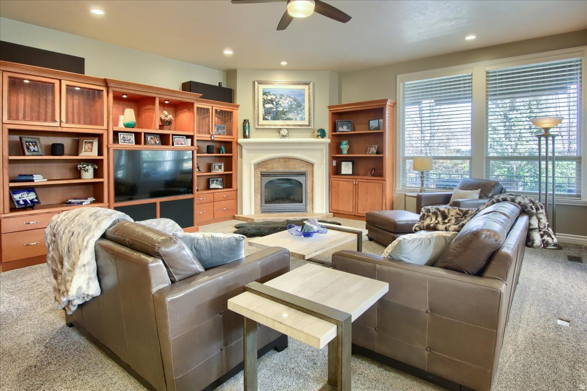 SUNRISE VALLEY - Residential