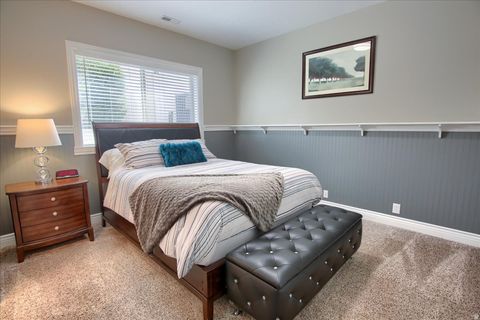 Tiny photo for 1653 E CRESCENT VIEW CIRCLE CIR, Sandy, UT 84092 (MLS # 2137923)