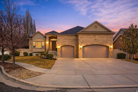 Tiny photo for 1653 E CRESCENT VIEW CIRCLE CIR, Sandy, UT 84092 (MLS # 2137923)