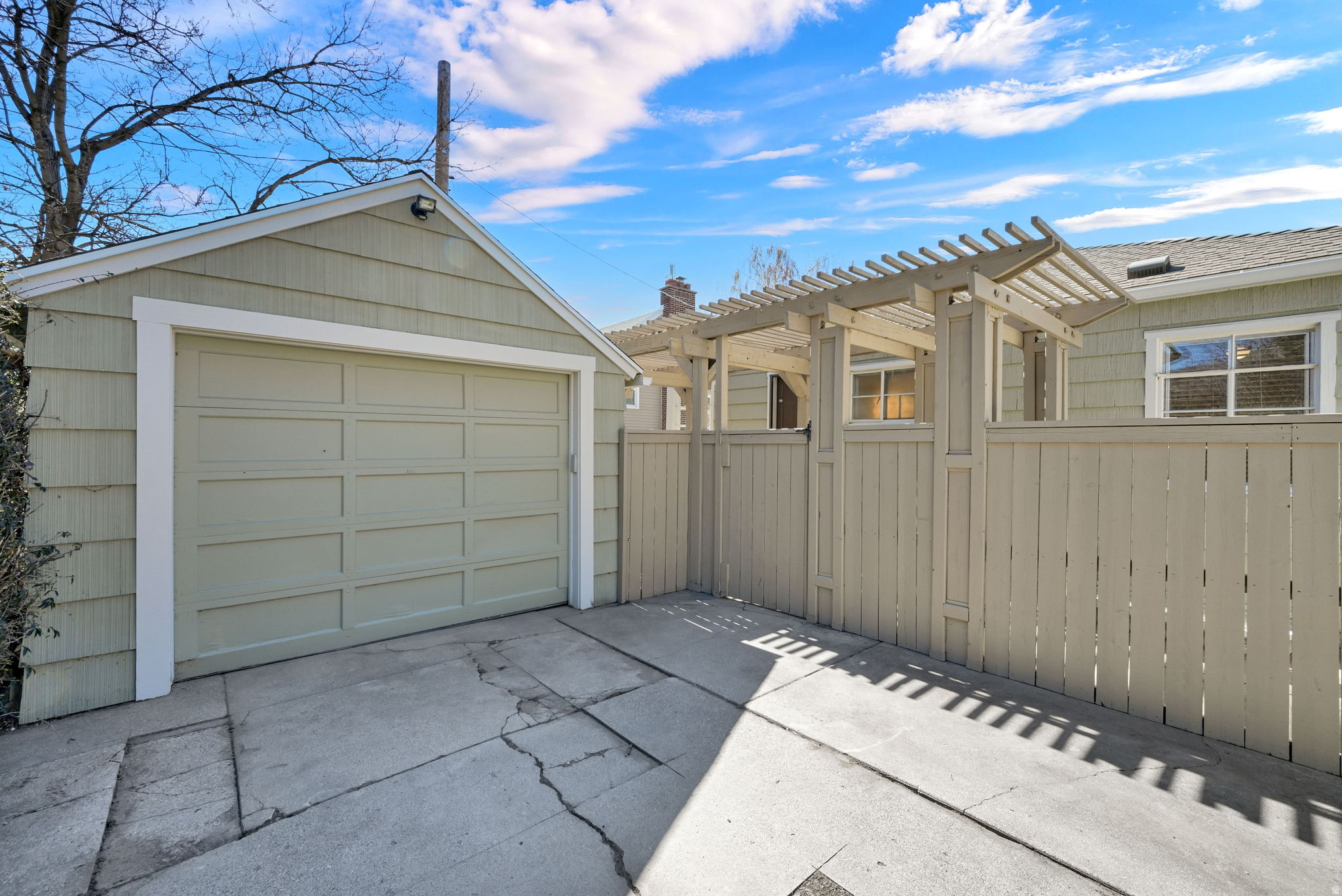 AVENUES - Residential