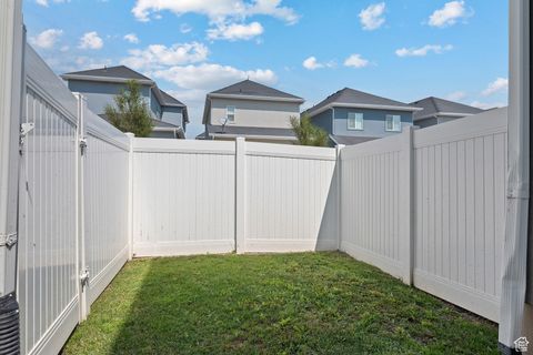 Tiny photo for 4449 W 2550 N, Lehi, UT 84043 (MLS # 2108490)