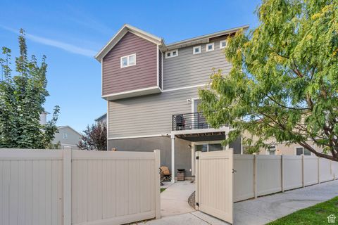 Tiny photo for 407 S 740 E, American Fork, UT 84003 (MLS # 2118163)