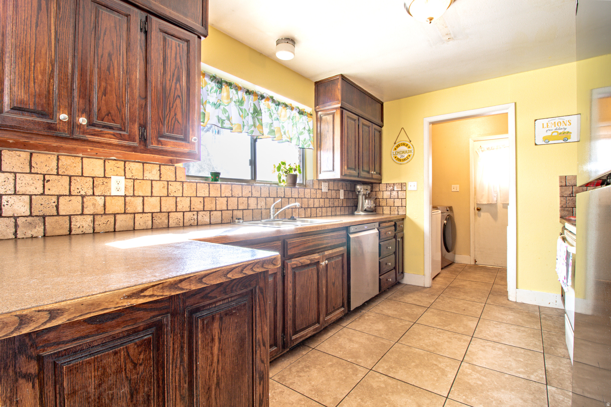 WALKER - Residential