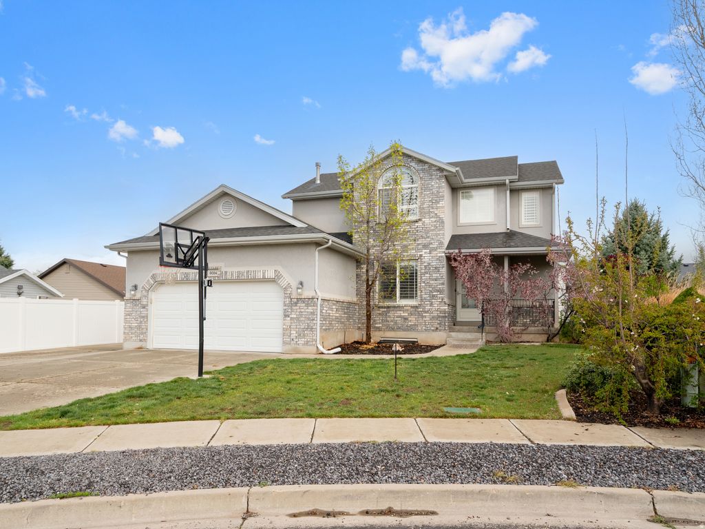 Photo of 6024 S 1200 E, South Ogden, UT 84405 (MLS # 2147932)