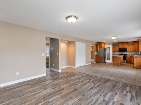Tiny photo for 6024 S 1200 E, South Ogden, UT 84405 (MLS # 2147932)