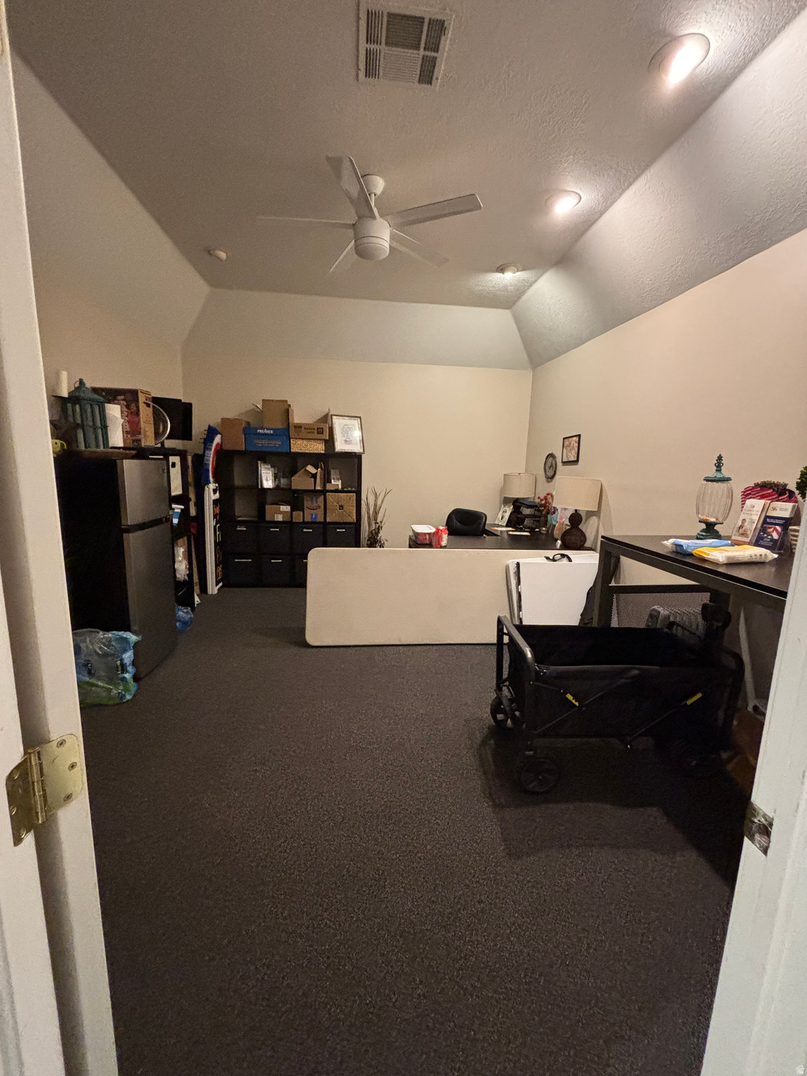 RADIUS CURVE - Commercial Sale