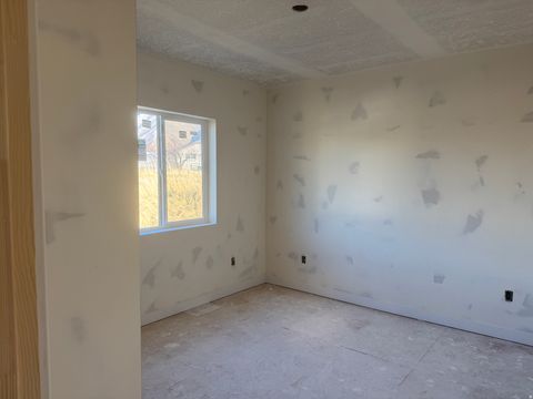Tiny photo for 1551 S 3170 E, Spanish Fork, UT 84660 (MLS # 2129068)