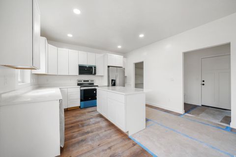 Tiny photo for 1551 S 3170 E, Spanish Fork, UT 84660 (MLS # 2129068)