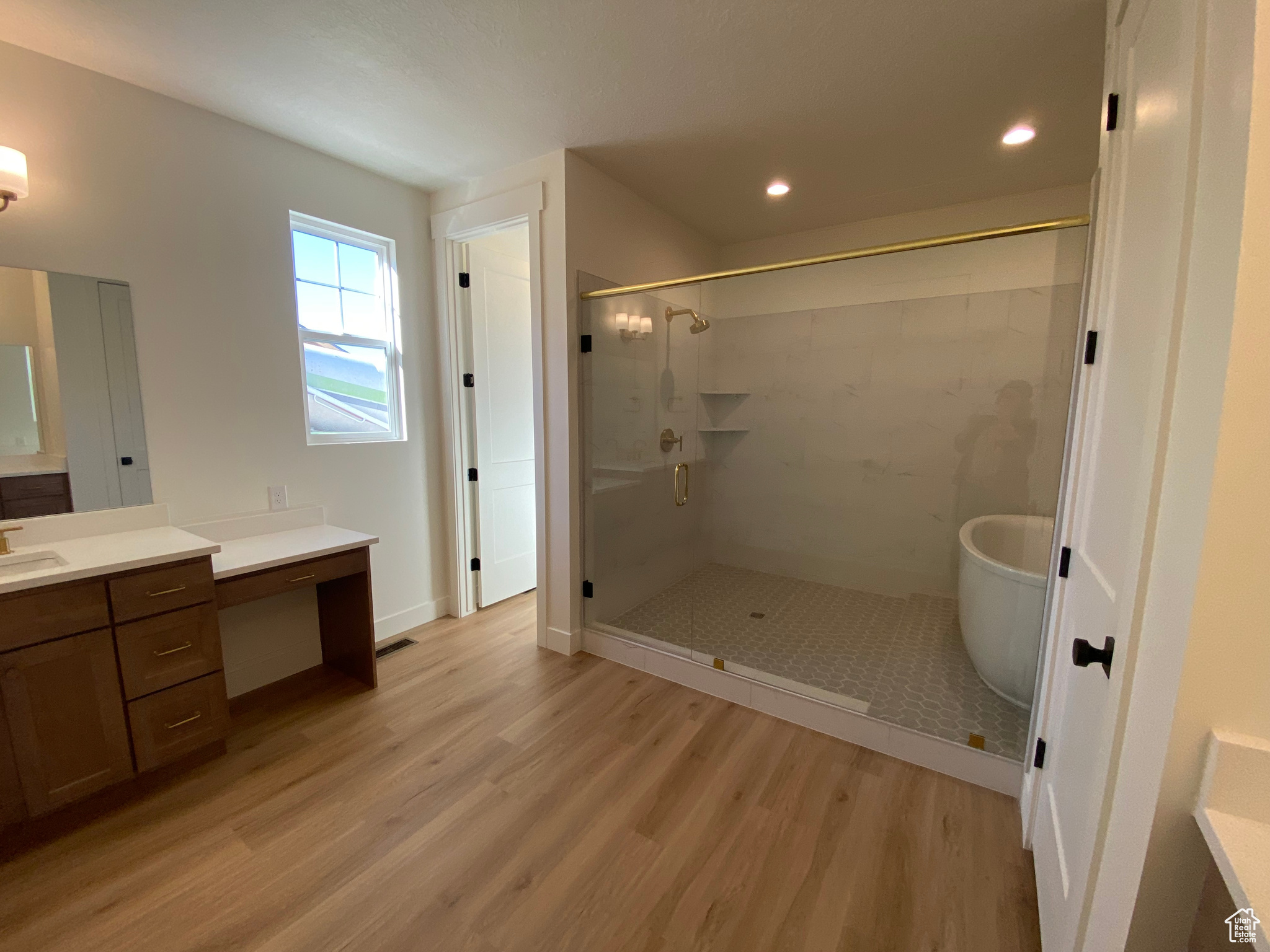 DAYBREAK - Residential