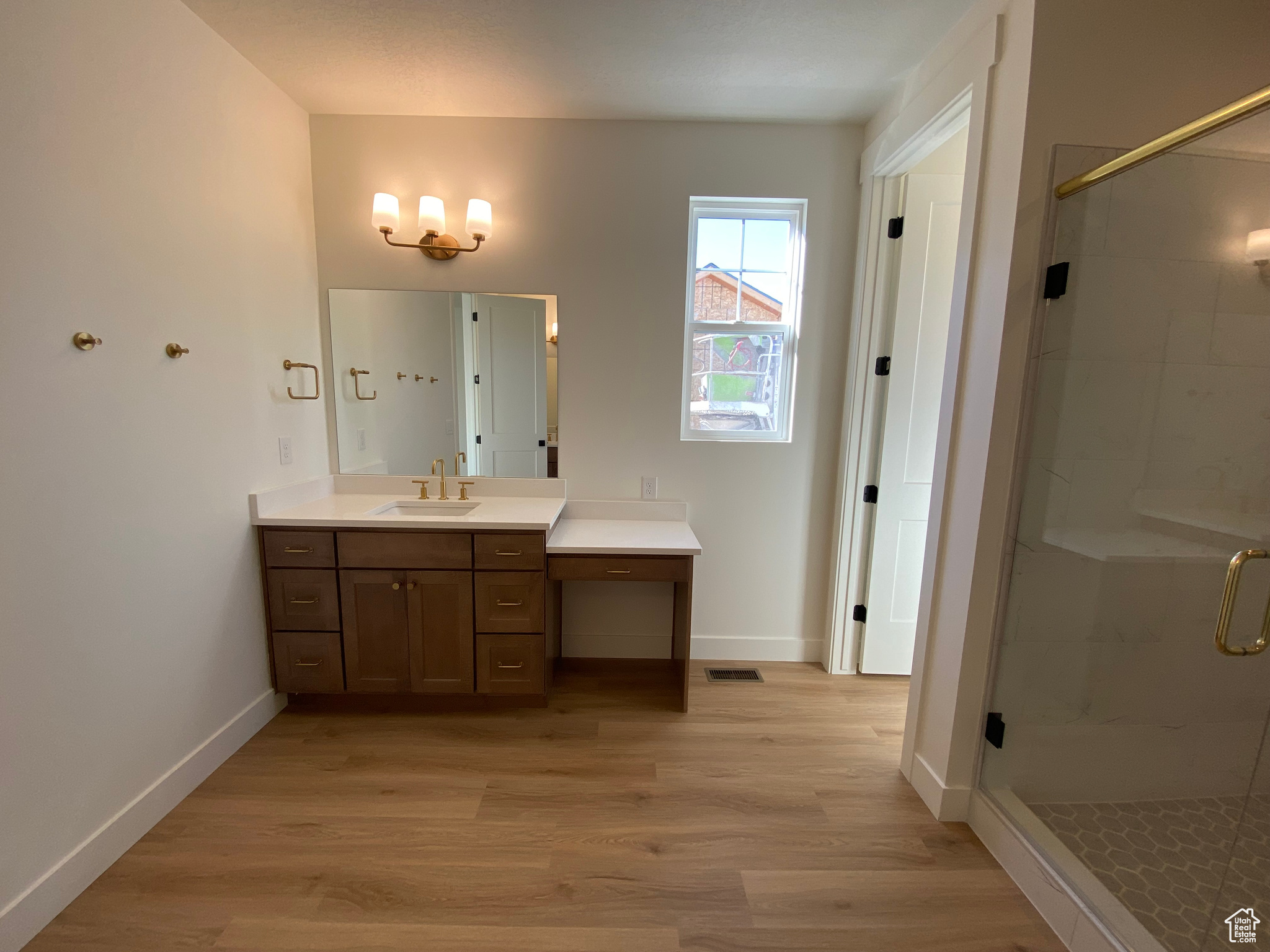 DAYBREAK - Residential