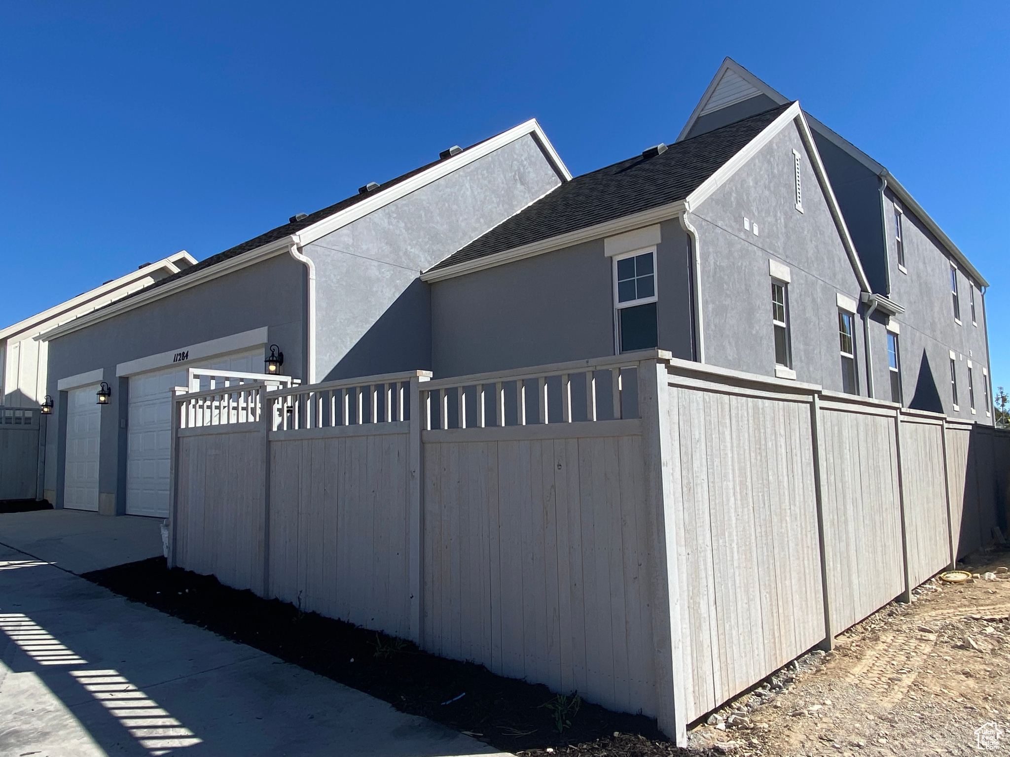 DAYBREAK - Residential