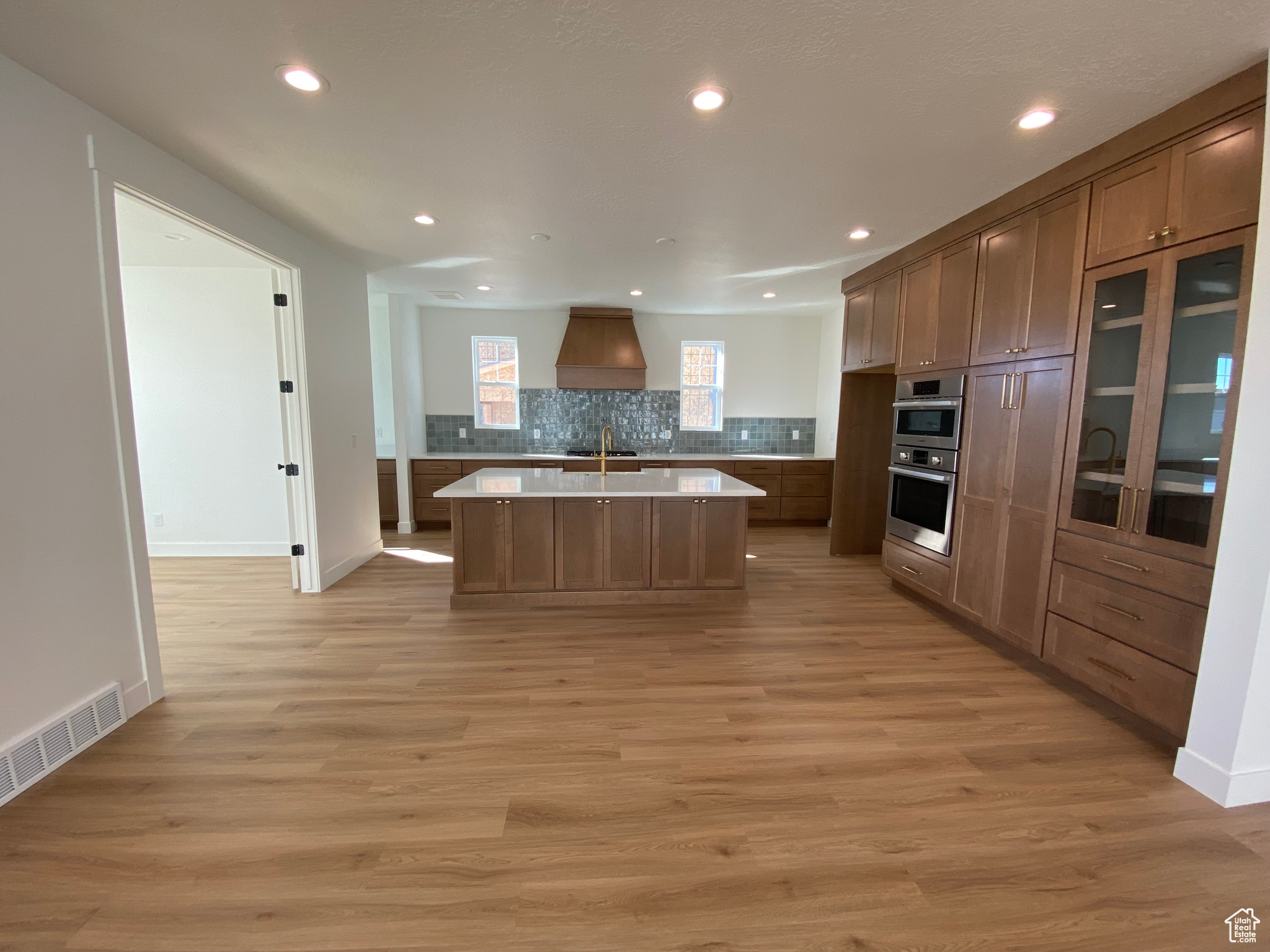 DAYBREAK - Residential