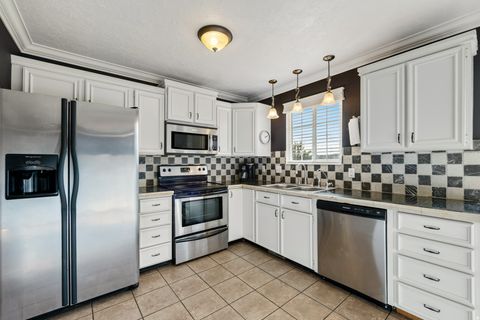 Tiny photo for 5924 RED ZINC DR. Dr, Salt Lake City, UT 84118 (MLS # 2124596)