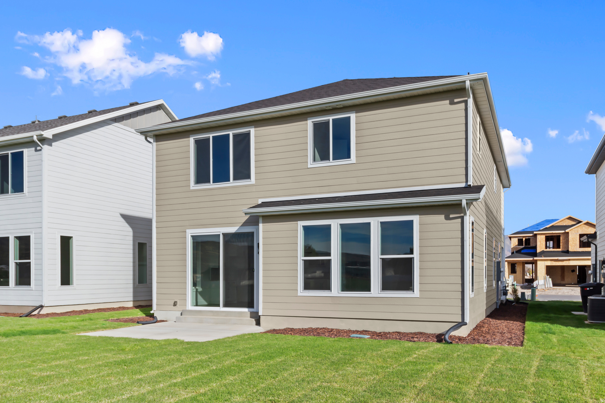 ENVISION ESTATES - Residential