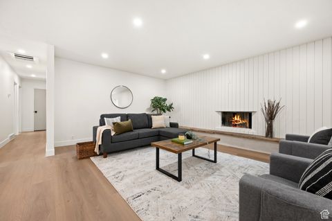 Tiny photo for 9123 S MEADOW CT, Sandy, UT 84093 (MLS # 2114308)