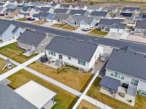 Tiny photo for 1567 N 550 E, North Ogden, UT 84404 (MLS # 2143294)