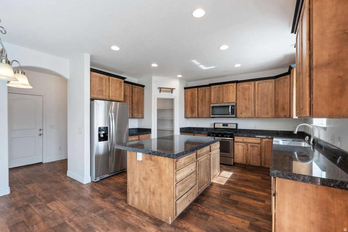 SUNSET ESTATES - Residential