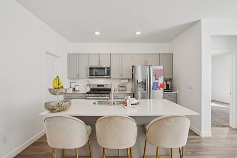 Tiny photo for 3869 W 620 N #433, Lehi, UT 84043 (MLS # 2141372)