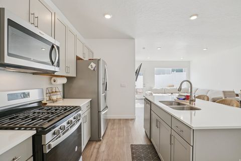 Tiny photo for 3869 W 620 N #433, Lehi, UT 84043 (MLS # 2141372)