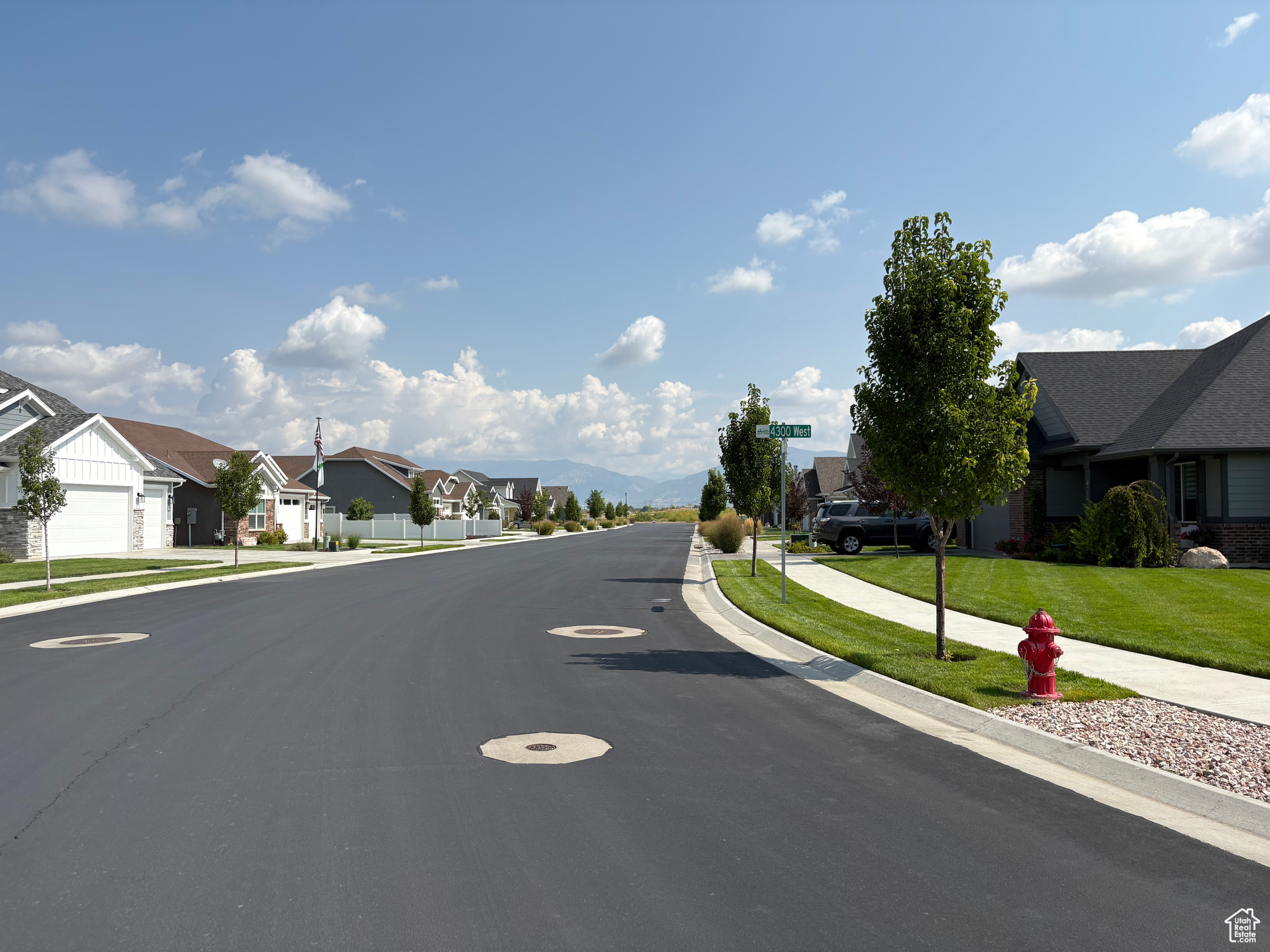 GREEN FARM  FIELDS AT GREEN FARM HOA - Residential