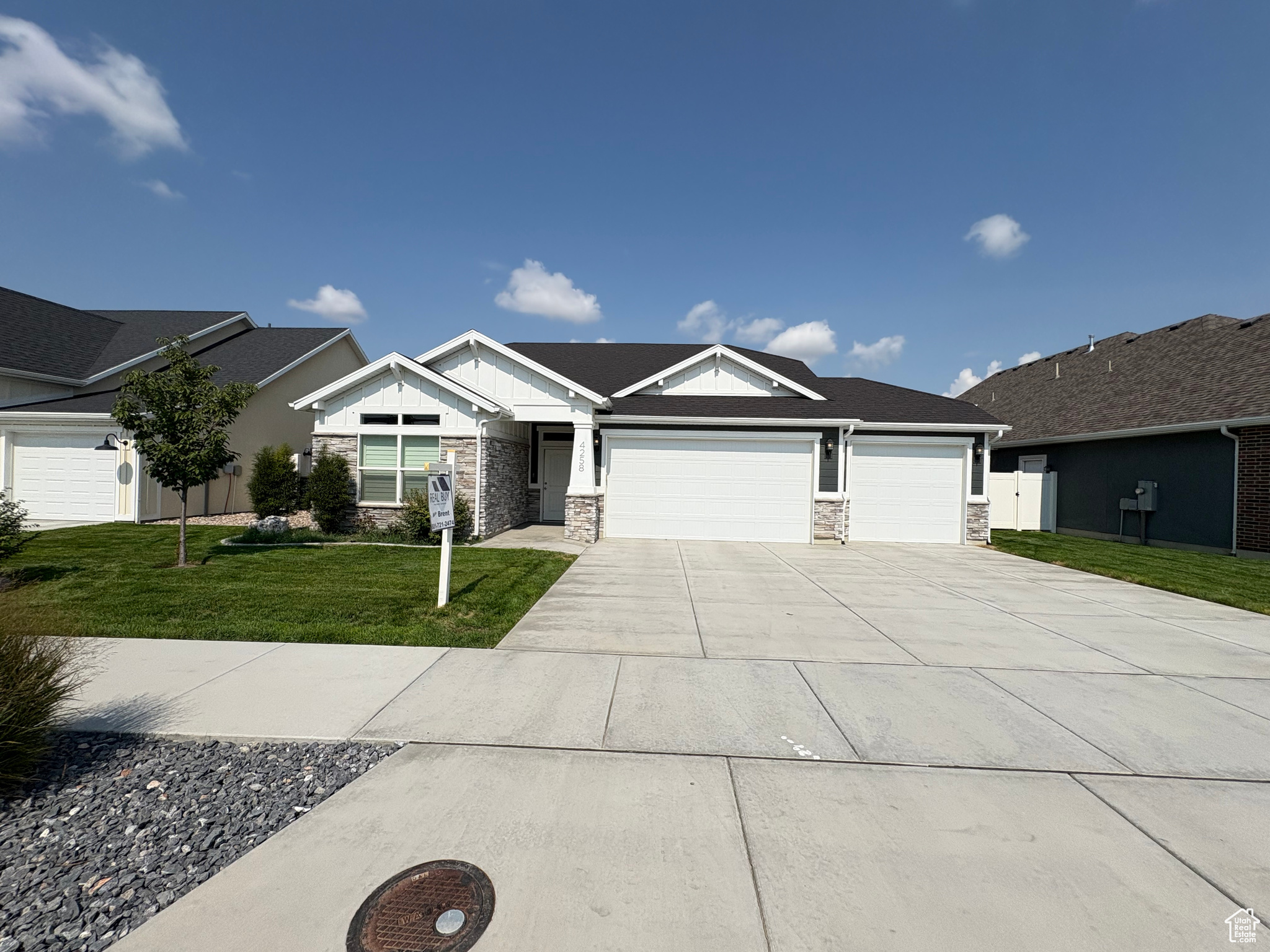 GREEN FARM  FIELDS AT GREEN FARM HOA - Residential