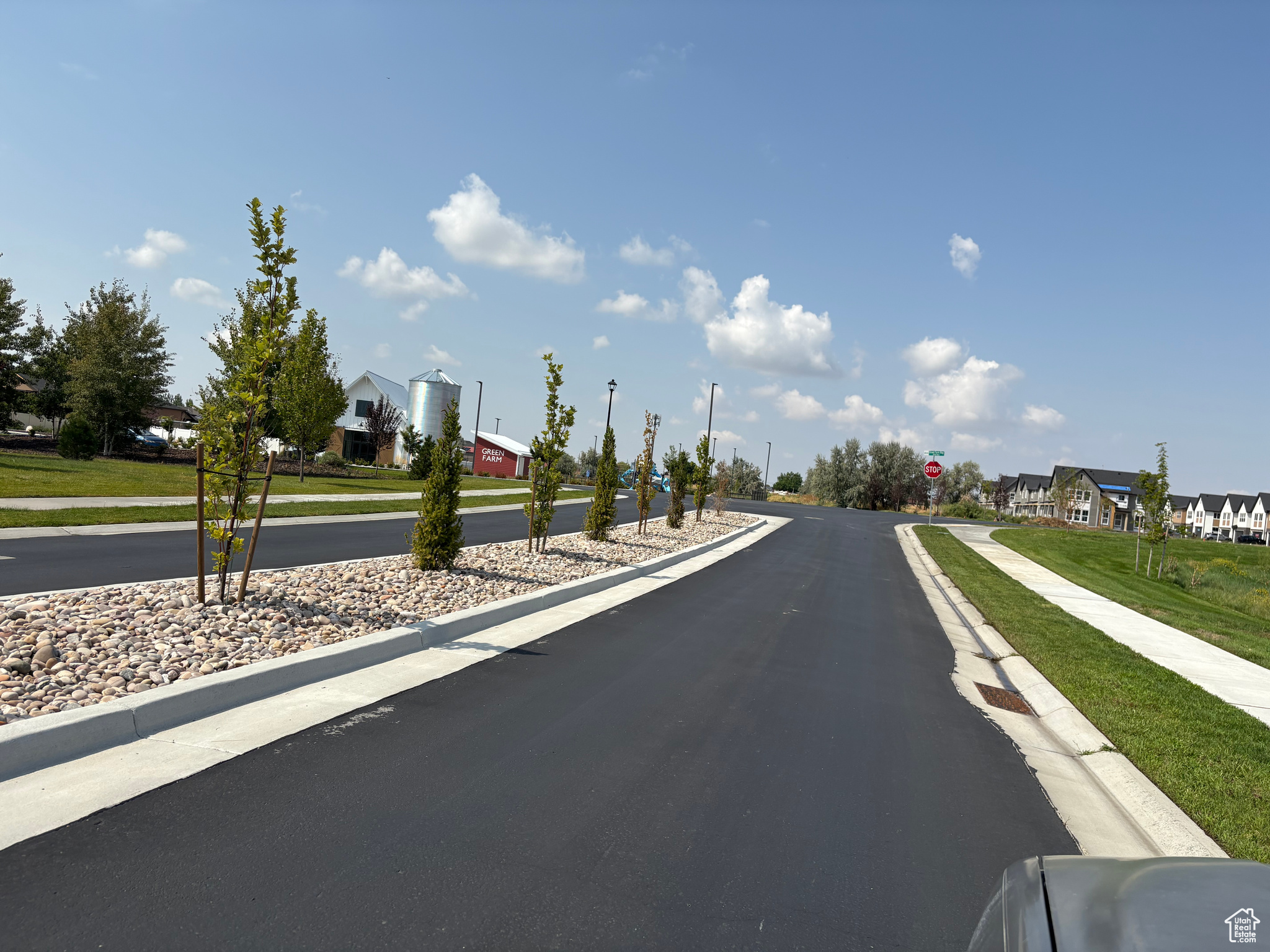 GREEN FARM  FIELDS AT GREEN FARM HOA - Residential