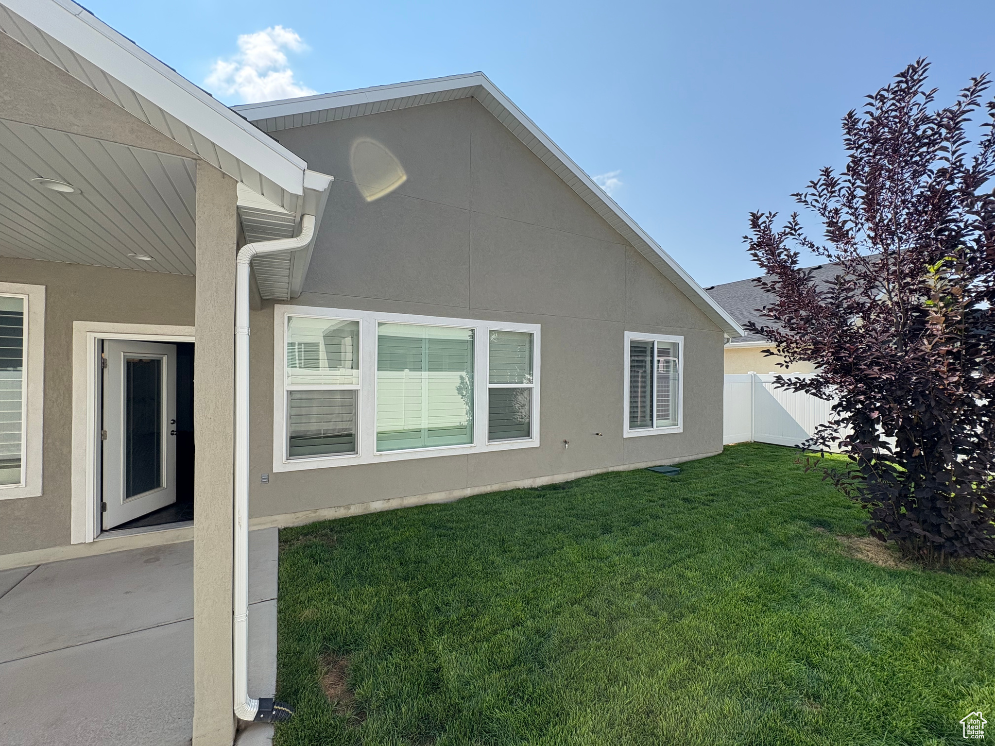 GREEN FARM  FIELDS AT GREEN FARM HOA - Residential