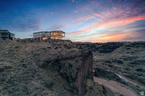 Homes For Sale - 599 W 170<br/> La Verkin, UT 84745