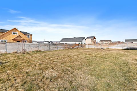 Tiny photo for 822 S 270 E, Nephi, UT 84648 (MLS # 2132910)