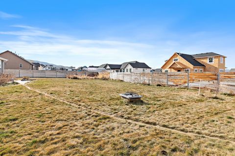 Tiny photo for 822 S 270 E, Nephi, UT 84648 (MLS # 2132910)