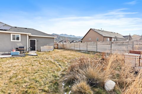 Tiny photo for 822 S 270 E, Nephi, UT 84648 (MLS # 2132910)