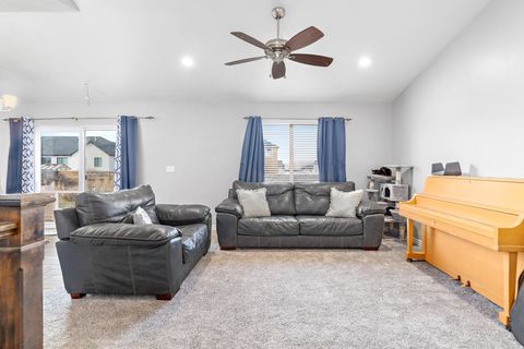 Tiny photo for 822 S 270 E, Nephi, UT 84648 (MLS # 2132910)