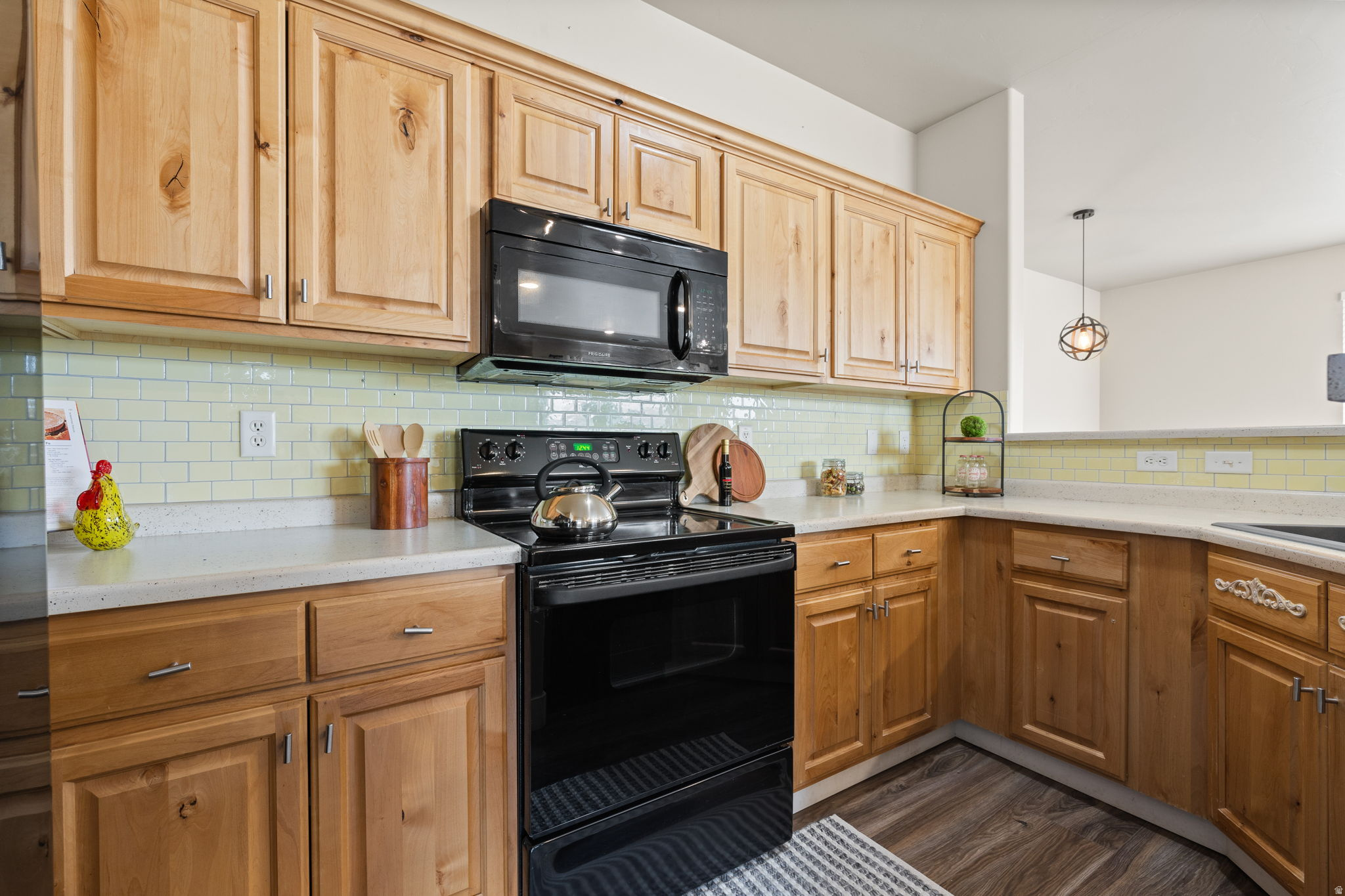 ASPEN SPRINGS PHASE 13 CONDOMINIUM - Residential