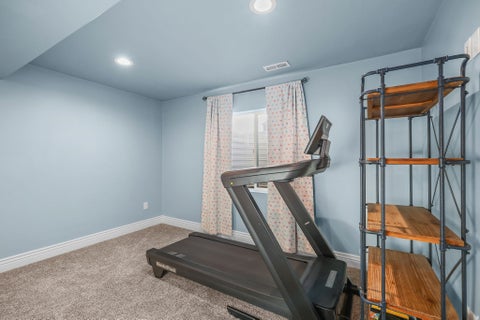 Tiny photo for 2669 N MCLAWS AVE, Layton, UT 84040 (MLS # 2180013)