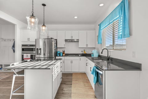 Tiny photo for 2669 N MCLAWS AVE, Layton, UT 84040 (MLS # 2180013)
