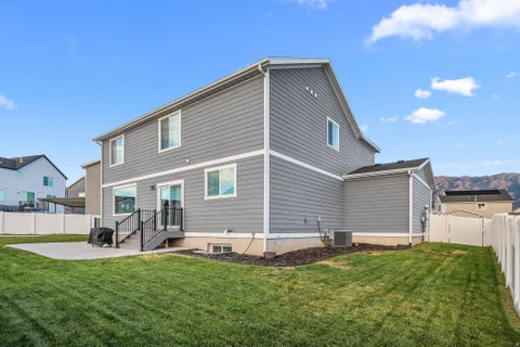 Tiny photo for 2669 N MCLAWS AVE, Layton, UT 84040 (MLS # 2180013)